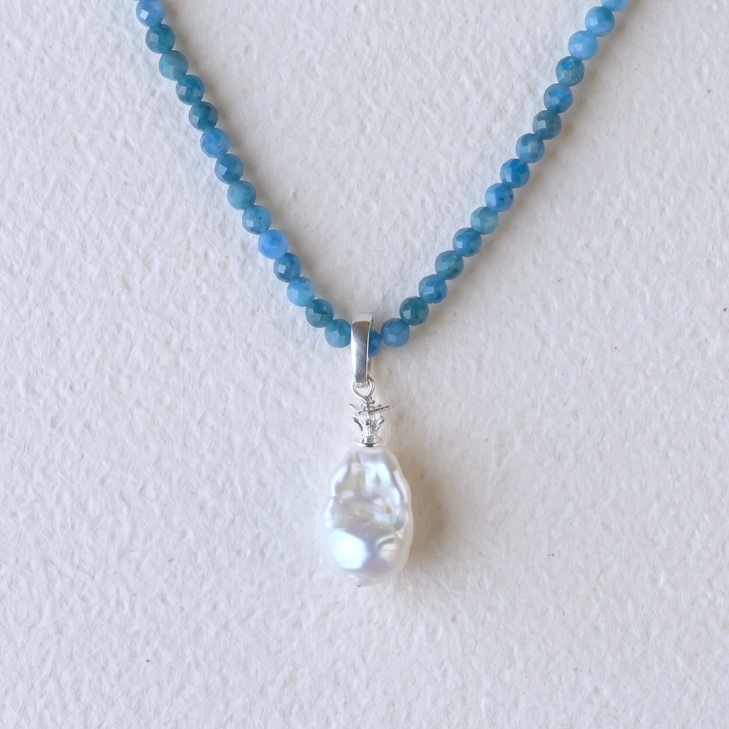 PINEAPPLE PEARL - freshwater pearl clip on pendant