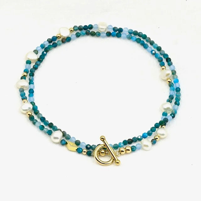 Multistrand beaded bracelet with gold toggle clasp 