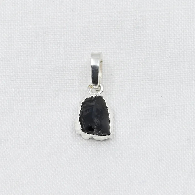BLACK SPINEL- CLIP ON
