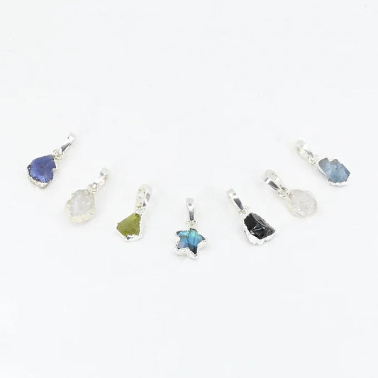 BLACK SPINEL- CLIP ON