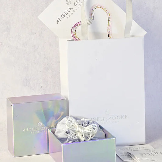 GIFT BOX & MINI POUCH