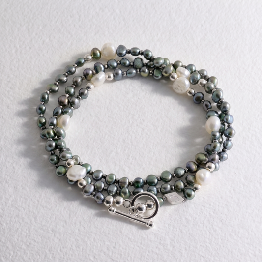 ATLANTIS- green and white real freshwater pearls