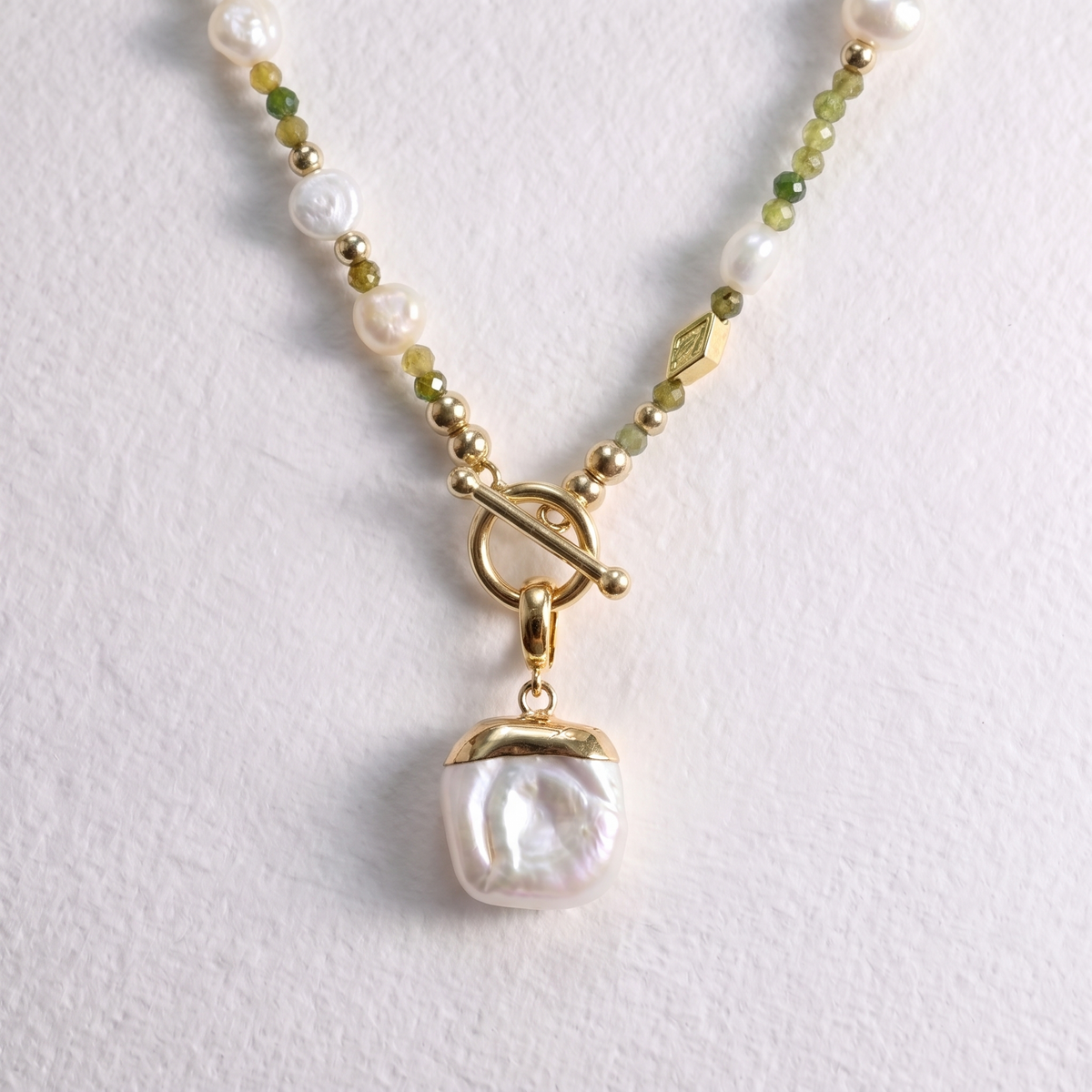 SQUARE PEARL clip on pendant
