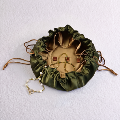 THE SAFARI flat-lay silky jewellery travel pouch