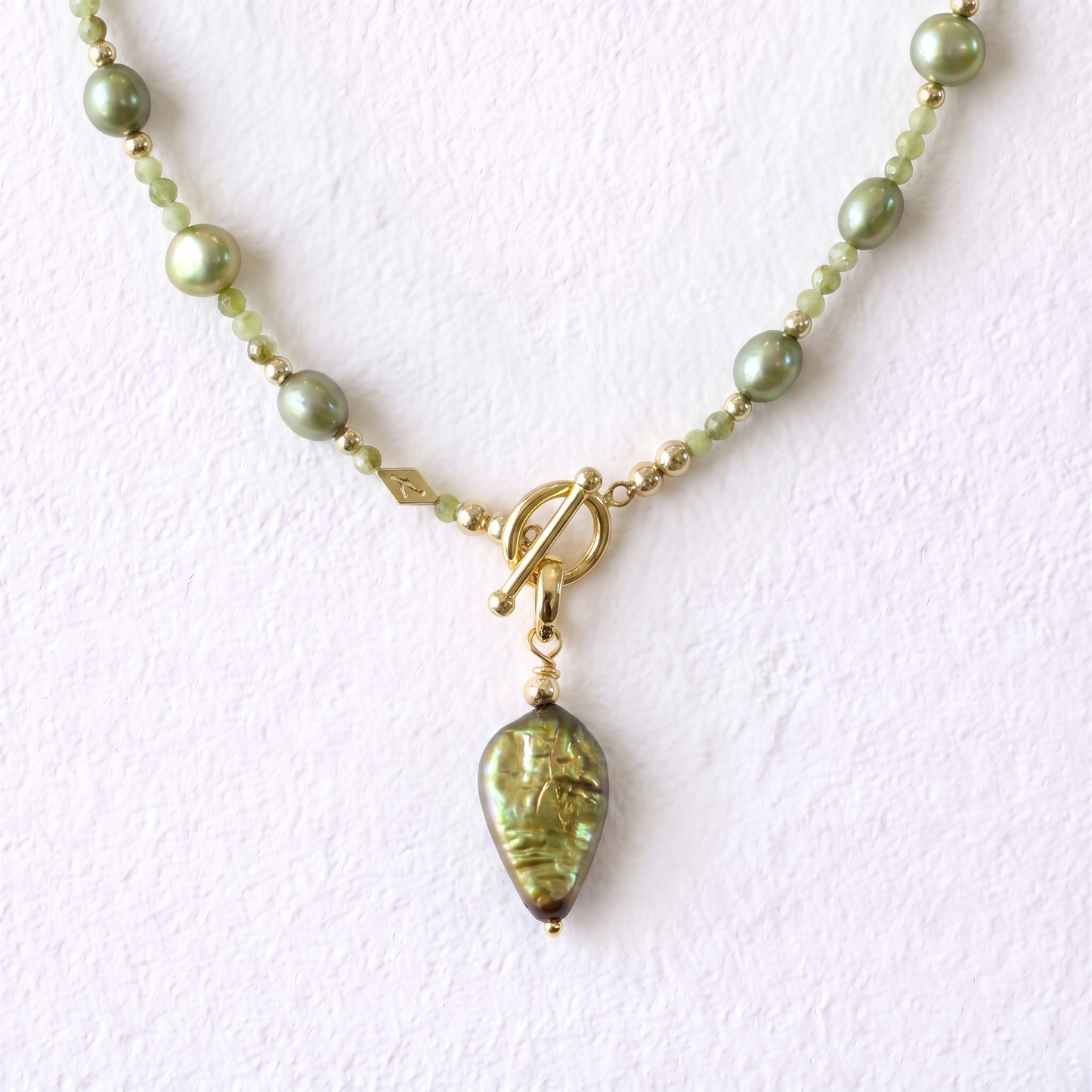 DROPLET - flat droplet shaped freshwater pearl & gold clip on pendant