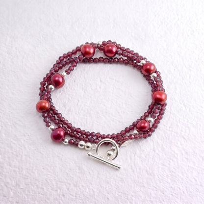 STRAWBERRIES - Autumn Almanac - garnet Multi Way