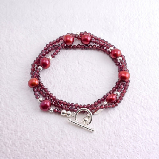 STRAWBERRIES - Autumn Almanac - garnet Multi Way