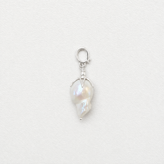 BAROQUE - fresh water pearl clip on pendant